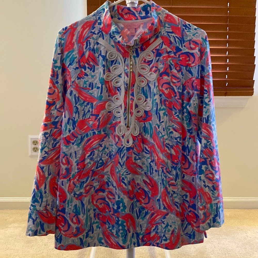 VGUC Lilly Pulitzer Skipper Popover in Cosmic Coral Cracked Up